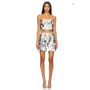 NWT Saylor Griselda Set in Silver. Size Small